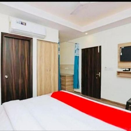 Del Fox Hotel, Delhi Airport Yeni Delhi Dış mekan fotoğraf