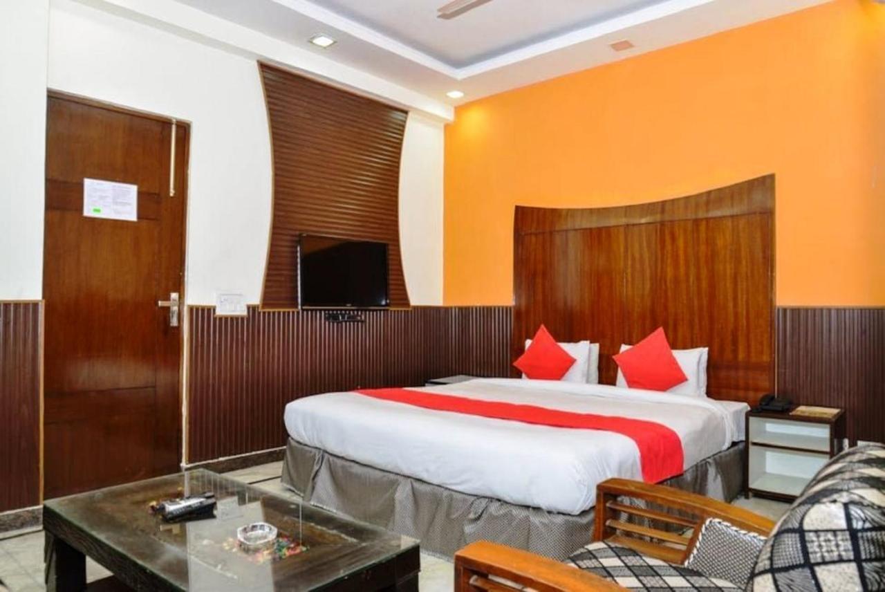 Del Fox Hotel, Delhi Airport Yeni Delhi Dış mekan fotoğraf