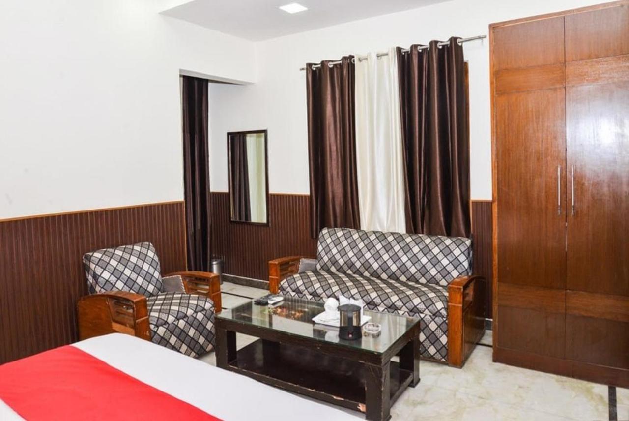Del Fox Hotel, Delhi Airport Yeni Delhi Dış mekan fotoğraf