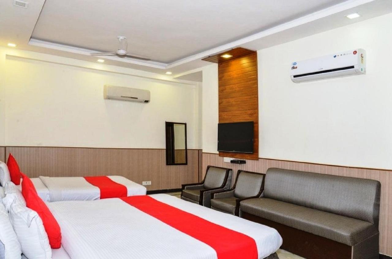 Del Fox Hotel, Delhi Airport Yeni Delhi Dış mekan fotoğraf