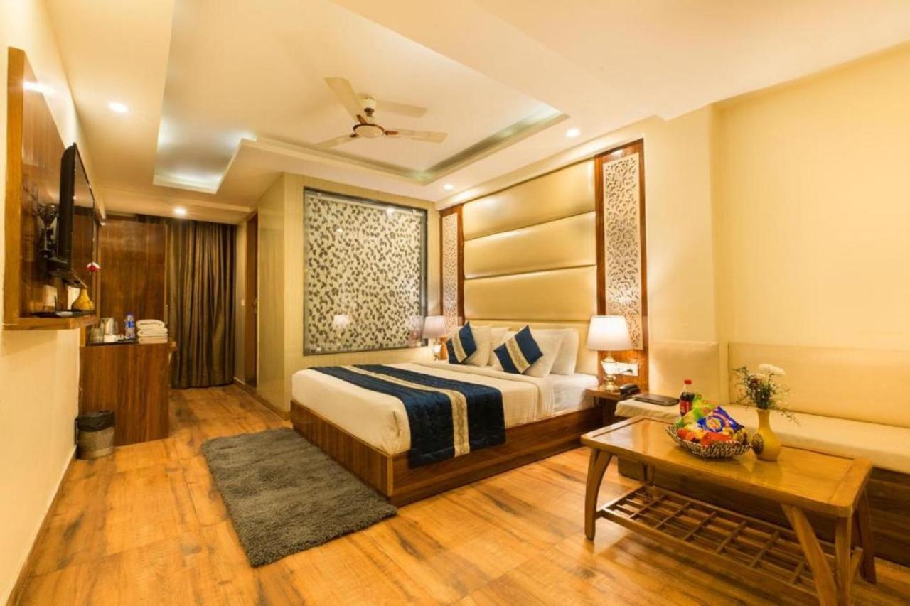 Del Fox Hotel, Delhi Airport Yeni Delhi Dış mekan fotoğraf